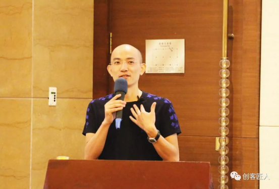 一群普通的人完成一項(xiàng)偉大的事業(yè)568.png