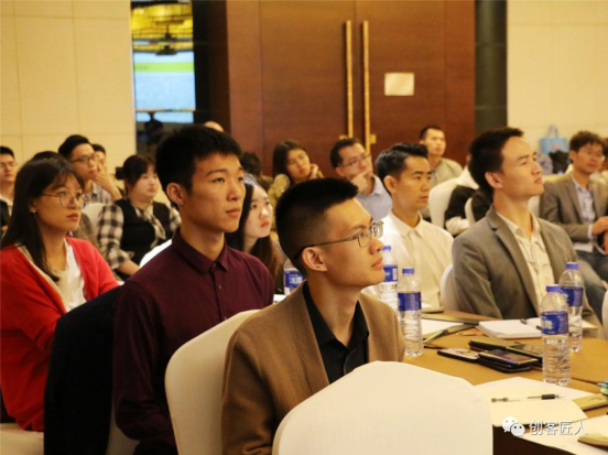 一群普通的人完成一項(xiàng)偉大的事業(yè)2344.png